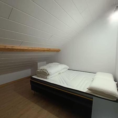 # Le Beffroi# Maison# Murol Bagian luar foto